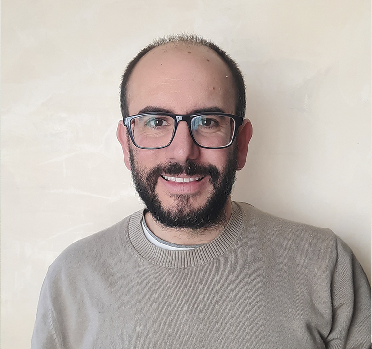 Dr. Pedro Mena